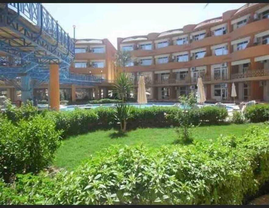 Oasis Resort-Nice Condo -B31-Al Ahyaa - Хургада Екстериор снимка
